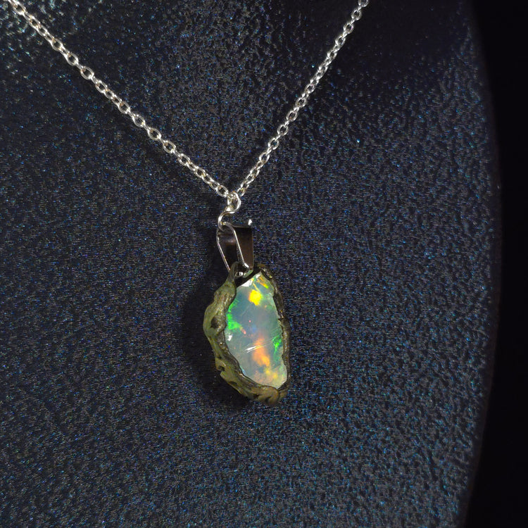 Glacial Bloom — Handmade Opal Pendant, Vivid Green Flash